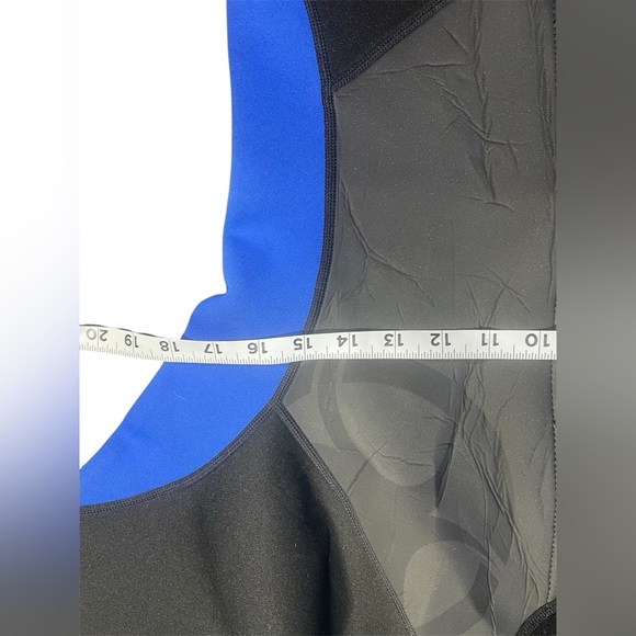 Defiance Neoprene Black & Blue Shorty Style Wetsuit Men’s EUC - Picture 6 of 14